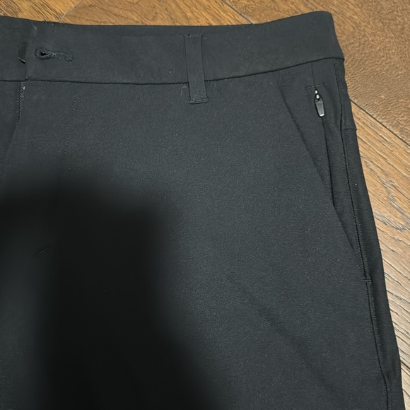 Lululemon. Men’s Commision Shorts.  Black. Never worn. - Picture 2 of 5